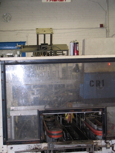 IMG_2314.jpg - Can Packer