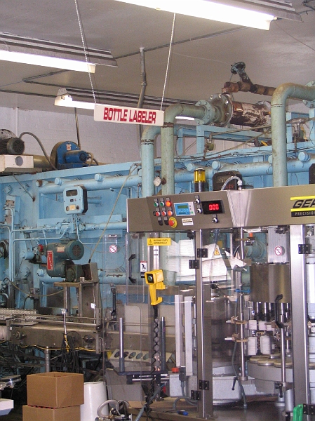 IMG_2315.jpg - Bottle Labeler