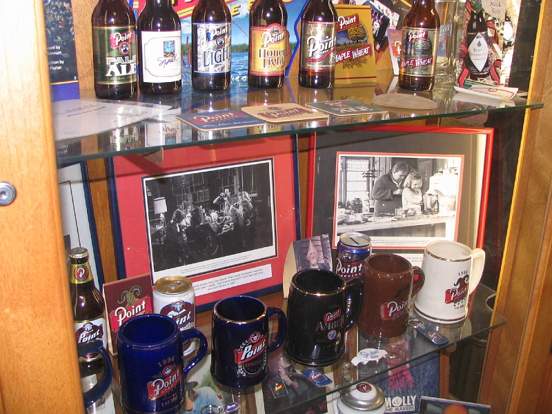 IMG_2329.jpg - Photos of the movie "The Great Outdoors".   Point beer and signs can be found thru out the movie.