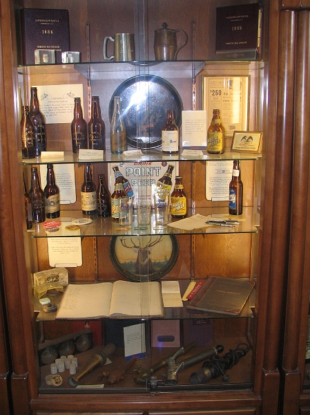 IMG_2338.jpg - More Point breweriana