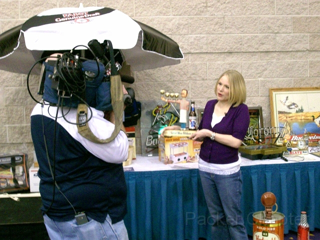 07.JPG - WLUK Fox 11’s Alison Struve was in the trade hall early Saturday morning.