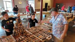  Trade Floor 